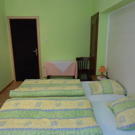 Hostellerie De La Vallee Otel