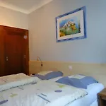 De La Vallee מלון Heffingen