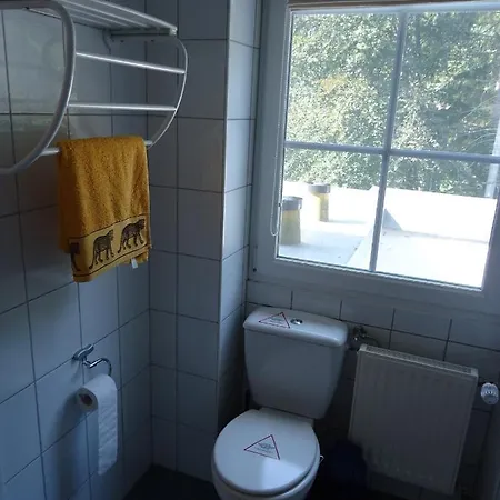 De La Vallée Hotel *